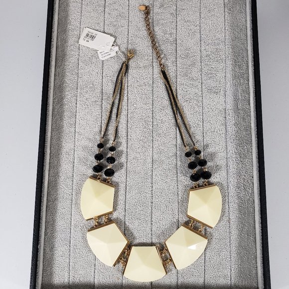 ** FINAL PRICE ** Geometric Ivory faux stone/bead multi link necklace - Picture 2 of 7